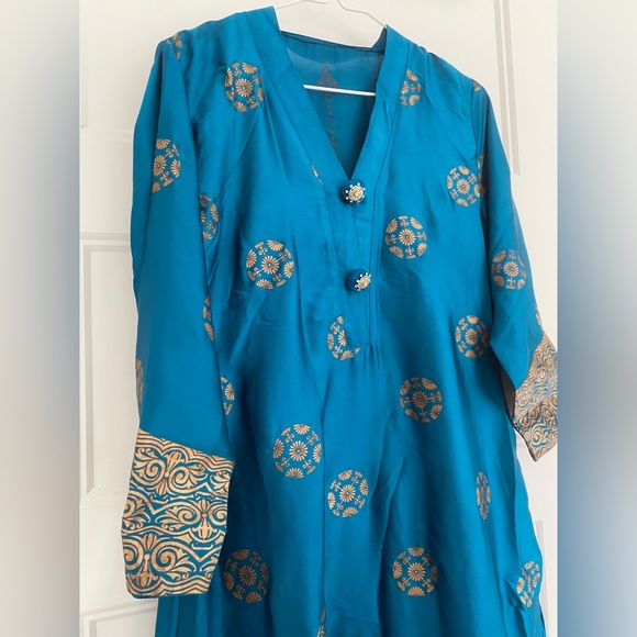 Beautiful Turquoise Blue Gold Indian Pakistani Dress Kurti Size Small - Picture 2 of 3